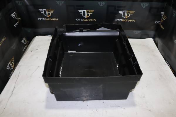 FORD RANGER 3.0 TDCİ ÇIKMA PARÇA  2015-2018 AKÜ KAZANI